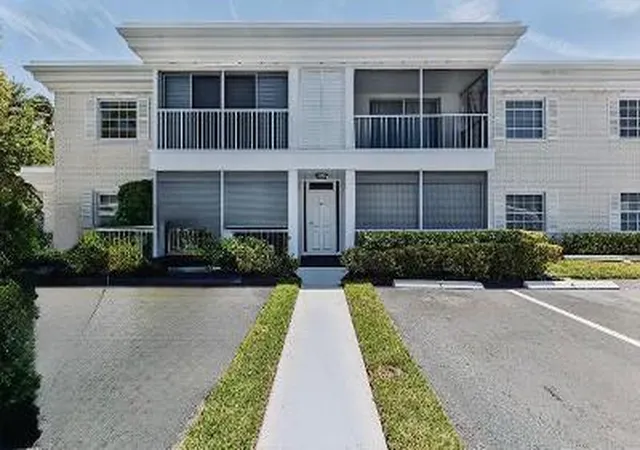 Photo 2 of Condo for sale at 6457 Bay Clb Dr #3, Fort Lauderdale, FL 33308 | MLS# B26055485 | Listing updated on 2026-09-14