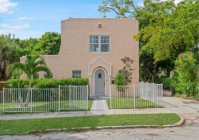 Photo 1 of Single family home for sale at 820 29th Street, West Palm Beach, FL 33407 | MLS# B26055518 | Listing updated on 2026-09-23