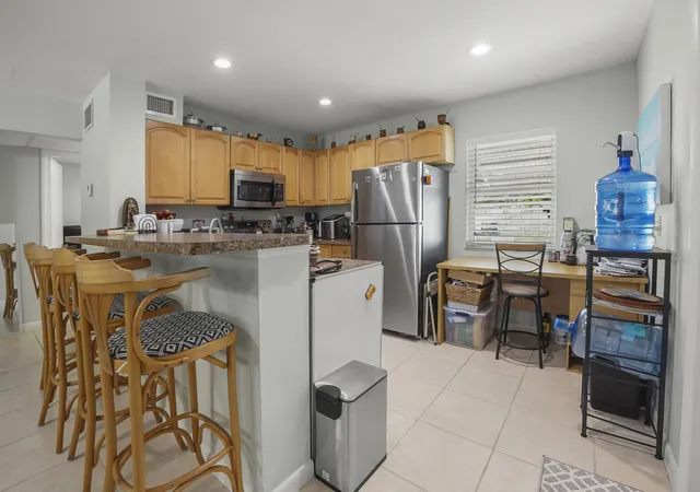 Photo 3 of Single family home for sale at 3231 Vassallo Ave, Lake Worth, FL 33461 | MLS# B26055731 | Listing updated on 2026-09-14