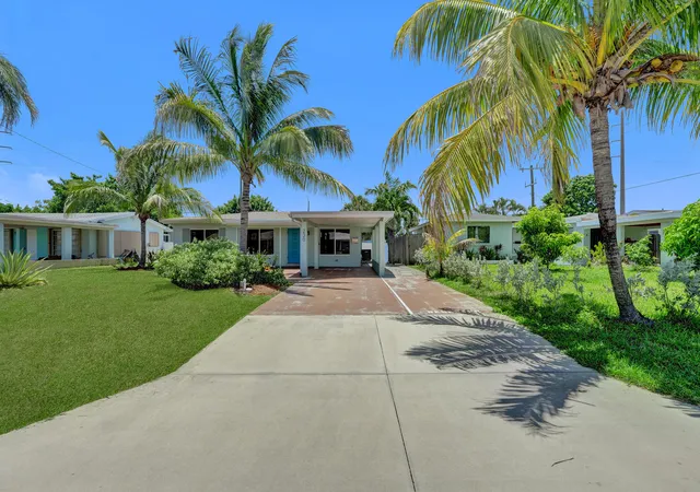 Photo 2 of Single family home for sale at 230 Ne 45th Street, Fort Lauderdale, FL 33334 | MLS# B26055839 | Listing updated on 2026-10-04