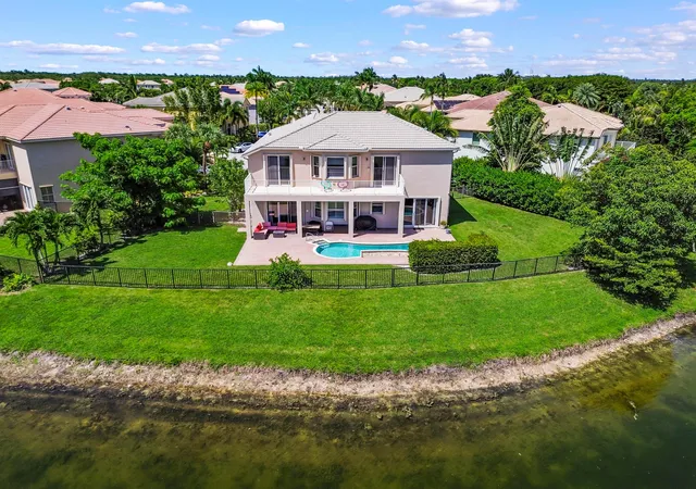 Photo 2 of Single family home for sale at 9133 Delemar Ct, Wellington, FL 33414 | MLS# B26055919 | Listing updated on 2026-09-23