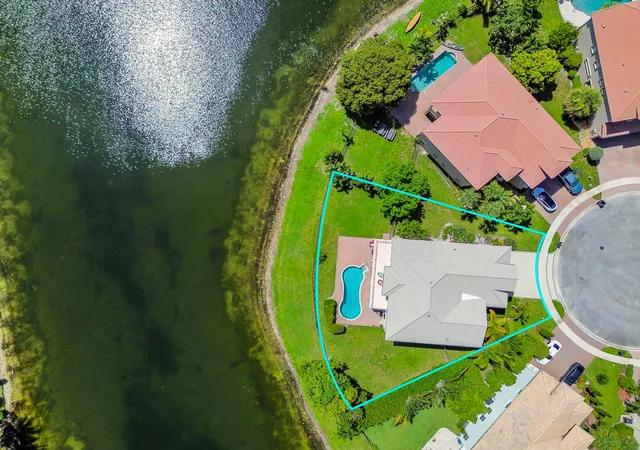 Photo 3 of Single family home for sale at 9133 Delemar Ct, Wellington, FL 33414 | MLS# B26055919 | Listing updated on 2026-09-23