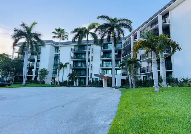 Photo 3 of Condo for sale at 1101 River Reach Dr #215, Fort Lauderdale, FL 33315 | MLS# B26055947 | Listing updated on 2026-09-23