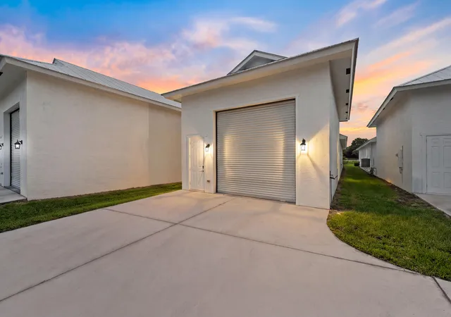 Photo 3 of Single family home for sale at 4984 Se Railway Ave, Stuart, FL 34997 | MLS# B26056006 | Listing updated on 2026-09-29