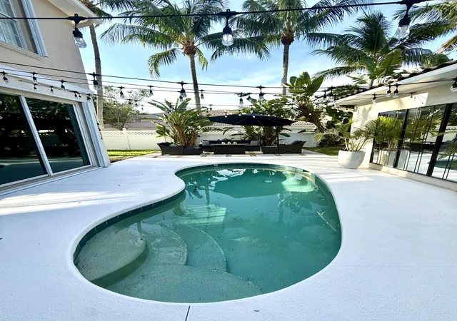 Photo 2 of Townhouse for sale at 4122 Parkside Dr, Jupiter, FL 33458 | MLS# B26056068 | Listing updated on 2026-09-14