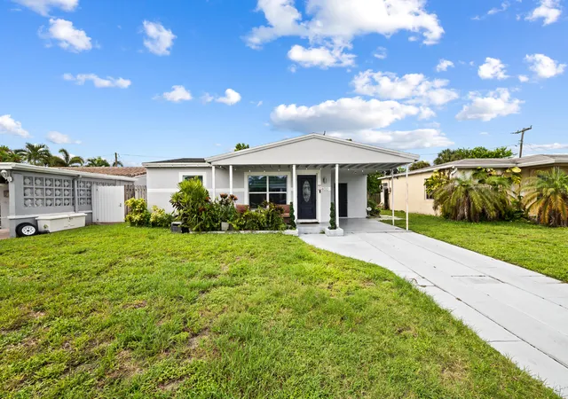 Photo 1 of Single family home for sale at 400 Nw 52nd Court, Fort Lauderdale, FL 33309 | MLS# B26056326 | Listing updated on 2026-09-14
