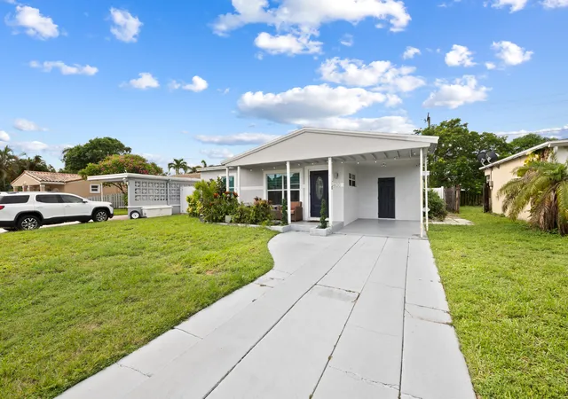 Photo 2 of Single family home for sale at 400 Nw 52nd Court, Fort Lauderdale, FL 33309 | MLS# B26056326 | Listing updated on 2026-09-14
