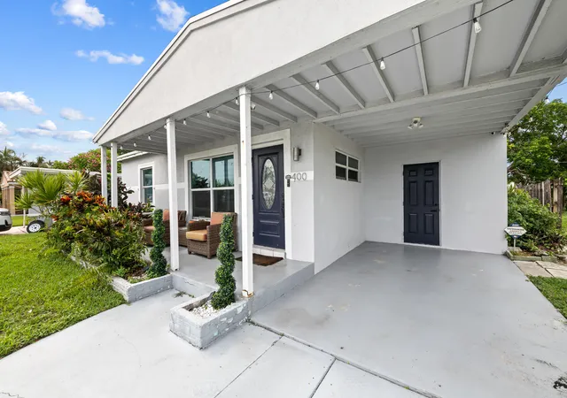 Photo 3 of Single family home for sale at 400 Nw 52nd Court, Fort Lauderdale, FL 33309 | MLS# B26056326 | Listing updated on 2026-09-14