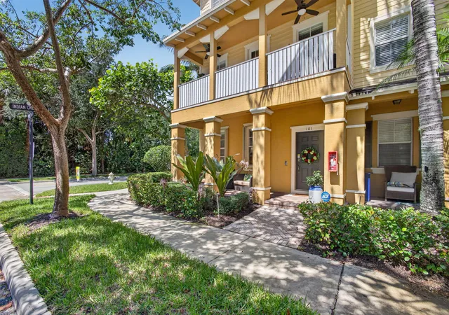 Condo for sale at 128 W Royal Palm Cir #101, Jupiter, FL 33458 | MLS# B26056558