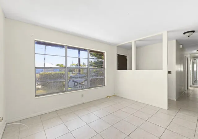 Photo 4 of Single family home for sale at 110 SW 12th Avenue, South Bay, FL 33493 | MLS# B26056845 | Listing updated on 2026-09-24