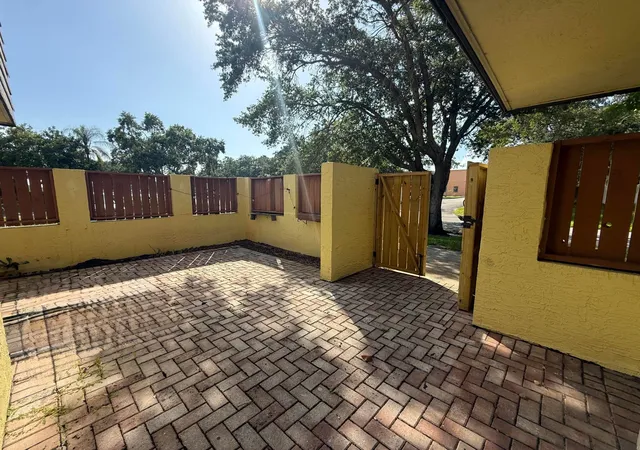 Photo 3 of Townhouse for sale at 3100 SE Brook St, Stuart, FL 34997 | MLS# B26056929 | Listing updated on 2026-09-24