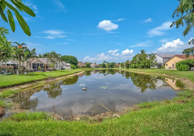 Photo 2 of Single family home for sale at 8576 Windy Cir, Boynton Beach, FL 33472 | MLS# B26057175 | Listing updated on 2026-10-04
