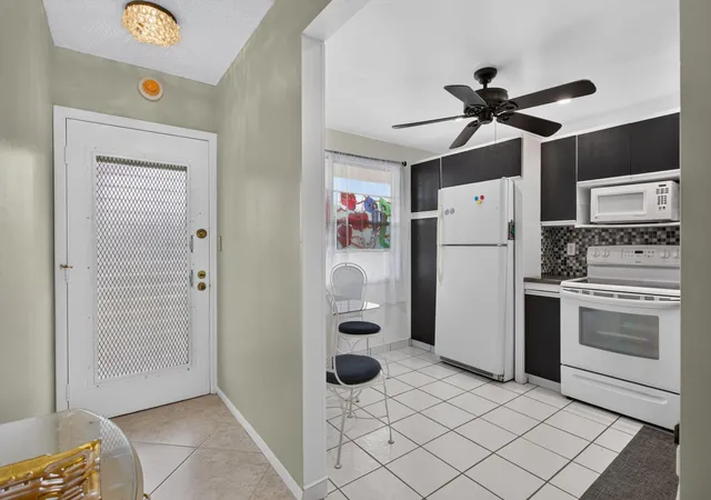Photo 2 of Condo for sale at 2301 Lucaya Ln #D4, Coconut Creek, FL 33066 | MLS# B26057248 | Listing updated on 2026-09-23