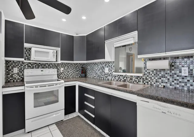 Photo 3 of Condo for sale at 2301 Lucaya Ln #D4, Coconut Creek, FL 33066 | MLS# B26057248 | Listing updated on 2026-09-23