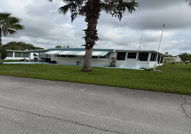 Photo 1 of Manufactured home for sale at 29 Golf Dr, Port Saint Lucie, FL 34952 | MLS# B26057446 | Listing updated on 2026-09-14