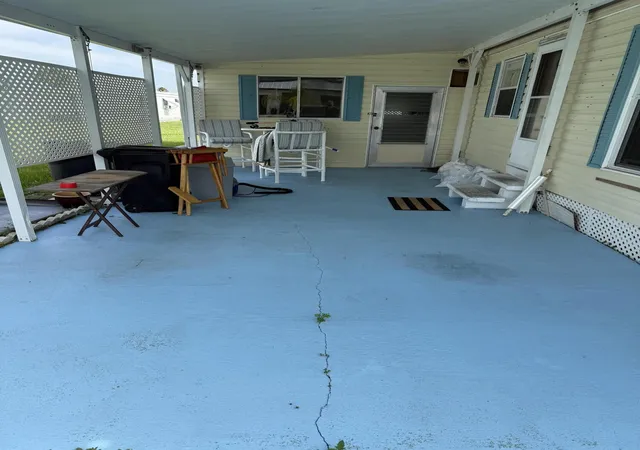 Photo 3 of Manufactured home for sale at 29 Golf Dr, Port Saint Lucie, FL 34952 | MLS# B26057446 | Listing updated on 2026-09-14