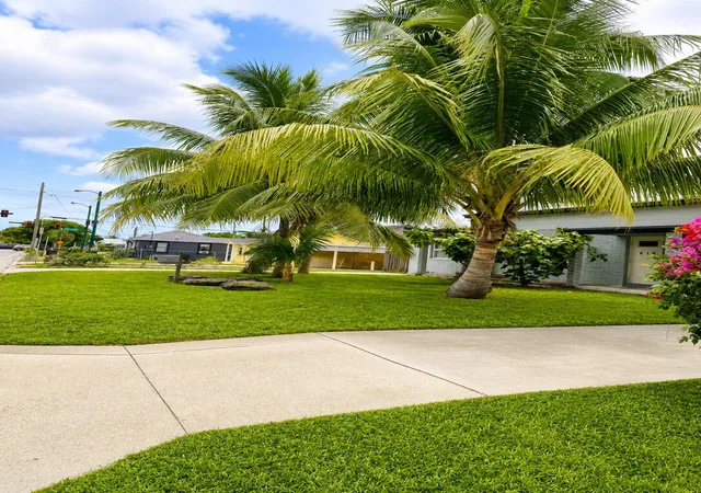 Photo 2 of Multi family home for sale at 618 49th Street, West Palm Beach, FL 33407 | MLS# B26057621 | Listing updated on 2026-09-23