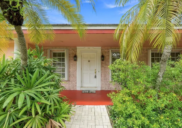 Photo 2 of Single family home for sale at 601 Nw 71st Avenue, Plantation, FL 33317 | MLS# B26057722 | Listing updated on 2026-10-02