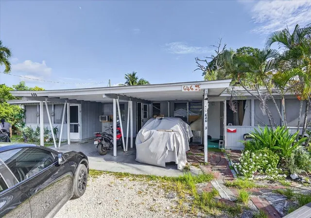 Photo 1 of Multi family home for sale at 646 Ne 38th Street, Oakland Park, FL 33334 | MLS# B26057799 | Listing updated on 2026-09-14