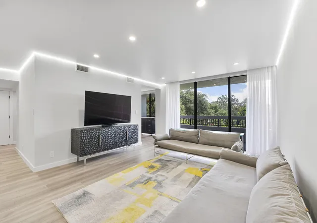 Photo 1 of Condo for sale at 23200 Camino Del Mar #302, Boca Raton, FL 33433 | MLS# B26057928 | Listing updated on 2026-09-15
