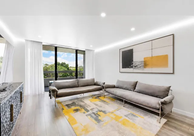 Photo 4 of Condo for sale at 23200 Camino Del Mar #302, Boca Raton, FL 33433 | MLS# B26057928 | Listing updated on 2026-09-15