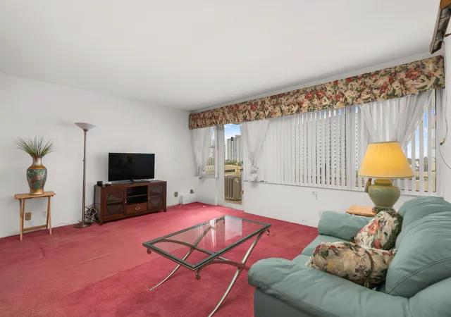 Photo 3 of House for sale at 3200 NE 36th Street #618, Fort Lauderdale, FL 33308 | MLS# B26057990 | Listing updated on 2026-09-16