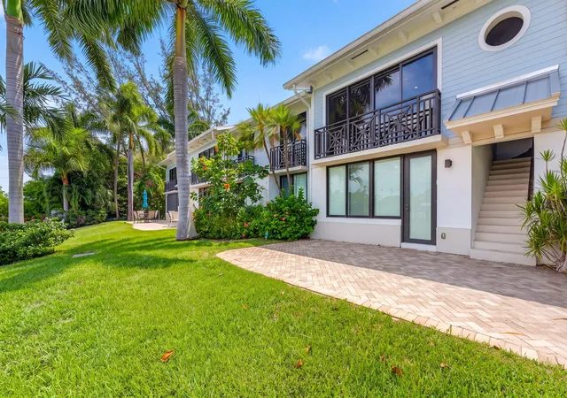 Listing Photo 4 - Condo for sale in building located at 1555 S Ocean Ln, Fort Lauderdale, FL 33316 - Unit #274