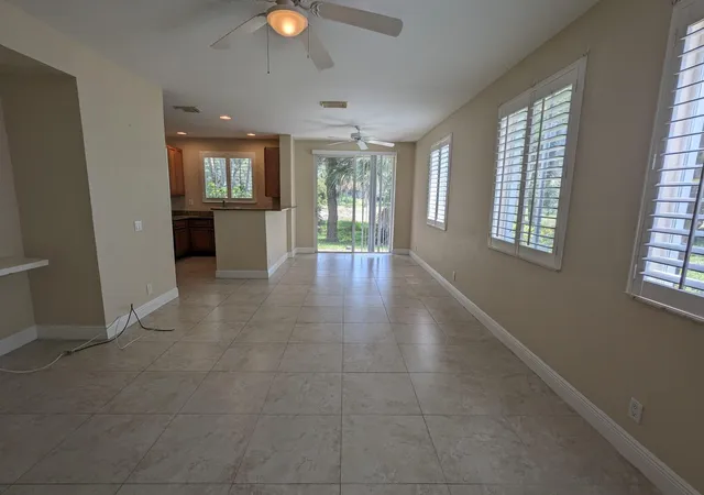 Photo 2 of Townhouse for sale at 3189 Laurel Ridge Cir, Riviera Beach, FL 33404 | MLS# B26058704 | Listing updated on 2026-09-24