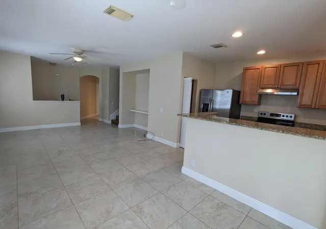 Photo 3 of Townhouse for sale at 3189 Laurel Ridge Cir, Riviera Beach, FL 33404 | MLS# B26058704 | Listing updated on 2026-09-24