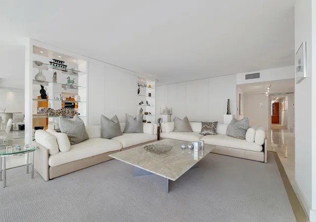 Photo 4 of Sale Pending at 529 S Flagler Dr #24E, West Palm Beach, FL 33401 | MLS# B26058737 | Listing updated on 2026-09-16