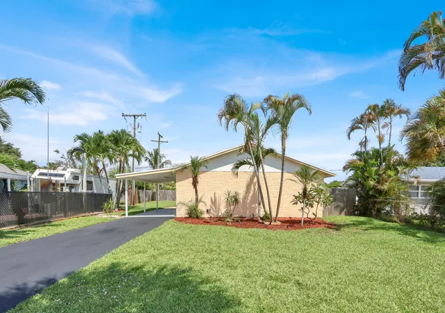 Photo 3 of Single family home for sale at 357 Garden Blvd, Palm Beach Gardens, FL 33410 | MLS# B26058870 | Listing updated on 2026-09-16