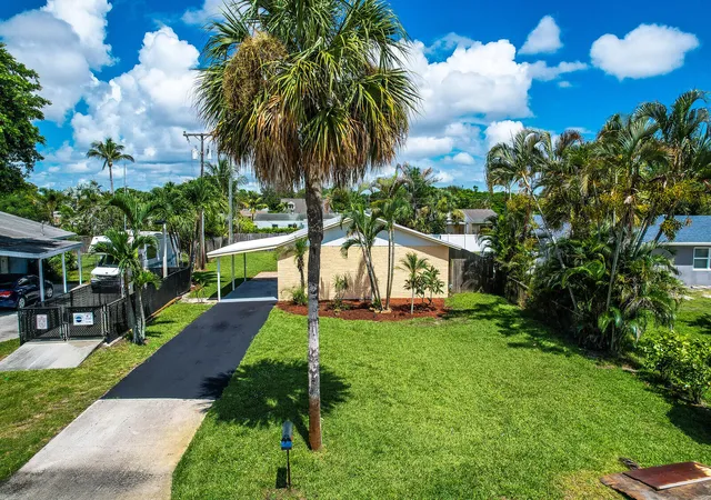Photo 3 of Single family home for sale at 357 Garden Blvd, Palm Beach Gardens, FL 33410 | MLS# B26058870 | Listing updated on 2026-09-16