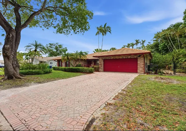 Photo 2 of Single family home for sale at 10740 Nw 19th Street, Coral Springs, FL 33071 | MLS# B26058900 | Listing updated on 2026-09-25