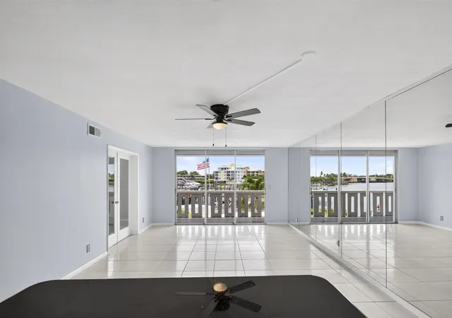 Photo 4 of Condo for sale at 231 E Lantana Rd #204, Lantana, FL 33462 | MLS# B26059002 | Listing updated on 2026-09-27