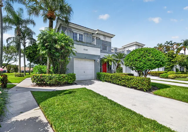 Photo 2 of Sale Pending at 10148 Andover Coach Cir #A1, Lake Worth, FL 33449 | MLS# B26059020 | Listing updated on 2026-10-02
