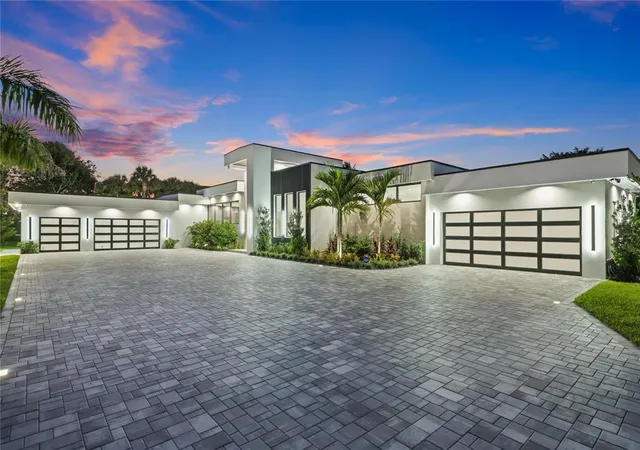 Photo 1 of Single family home for sale at 8795 Valencia Ct, Parkland, FL 33067 | MLS# B26059167 | Listing updated on 2026-09-23
