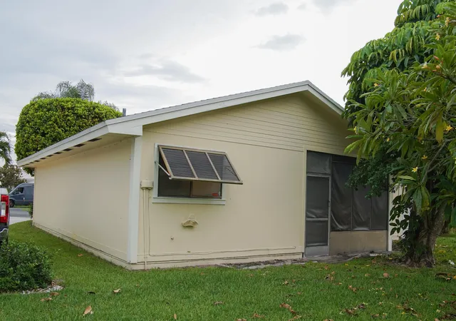 Photo 4 of Single family home for sale at 3 Hammond Pl, Boynton Beach, FL 33426 | MLS# B26059220 | Listing updated on 2026-09-14