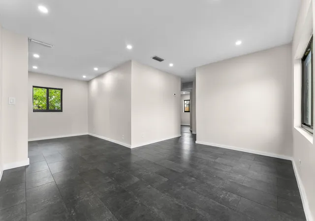 Photo 3 of Single family home for sale at 321 NE 59th Street, Oakland Park, FL 33334 | MLS# B26059322 | Listing updated on 2026-09-13