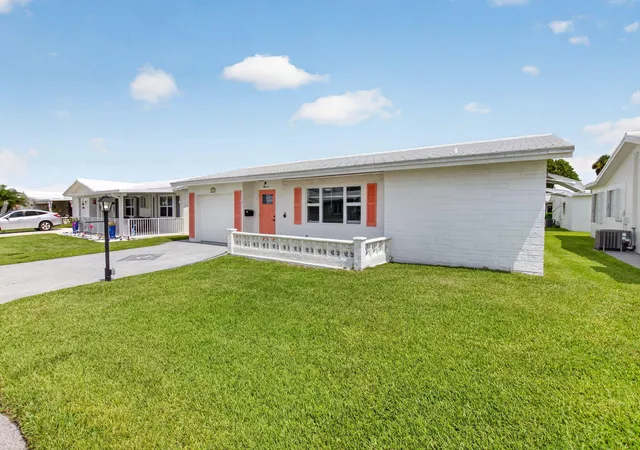 Photo 3 of Single family home for sale at 2081 Sw 13th Terrace, Boynton Beach, FL 33426 | MLS# B26059740 | Listing updated on 2026-09-15