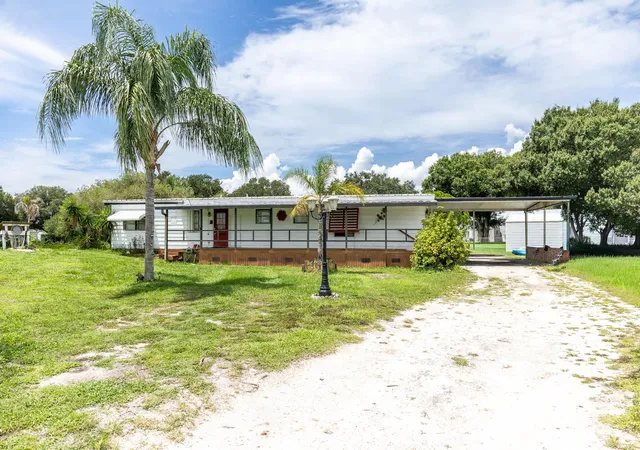 Photo 2 of Single family home for sale at 2531 Se 19th Terrace, Okeechobee, FL 34974 | MLS# B26059909 | Listing updated on 2026-10-02