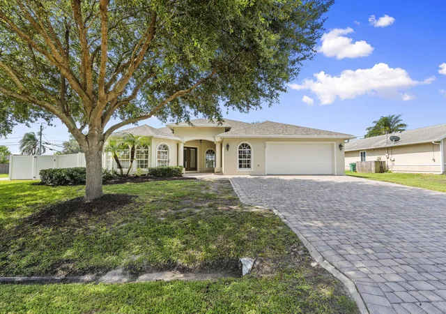 Photo 2 of Single family home for sale at 490 Sw Ryder Rd, Port Saint Lucie, FL 34953 | MLS# B26060006 | Listing updated on 2026-09-16