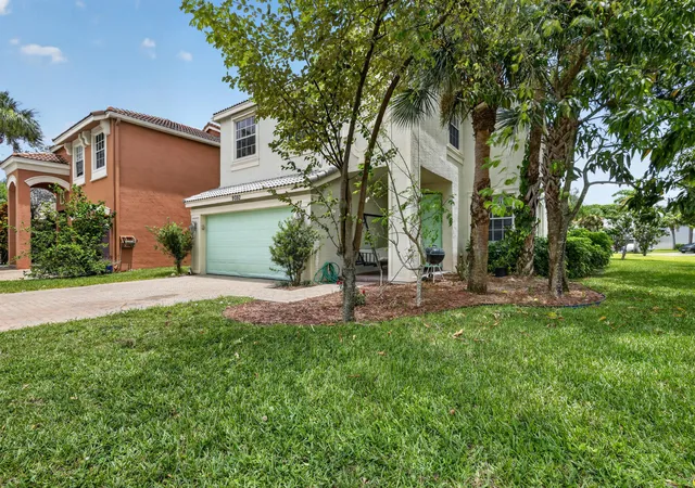 Photo 2 of Single family home for sale at 9080 Dupont Pl, Wellington, FL 33414 | MLS# B26060021 | Listing updated on 2026-09-23