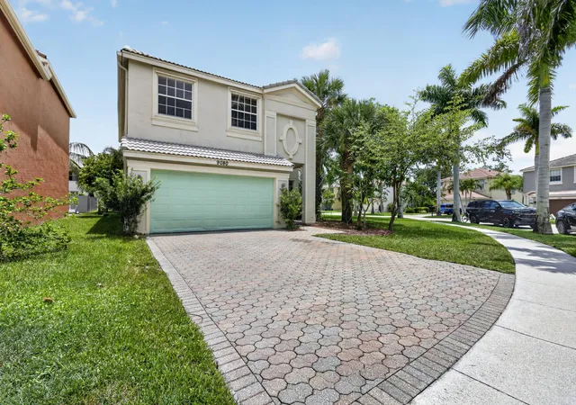Photo 3 of Single family home for sale at 9080 Dupont Pl, Wellington, FL 33414 | MLS# B26060021 | Listing updated on 2026-09-23