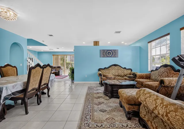 Photo 3 of Single family home for sale at 9080 Dupont Pl, Wellington, FL 33414 | MLS# B26060021 | Listing updated on 2026-09-23