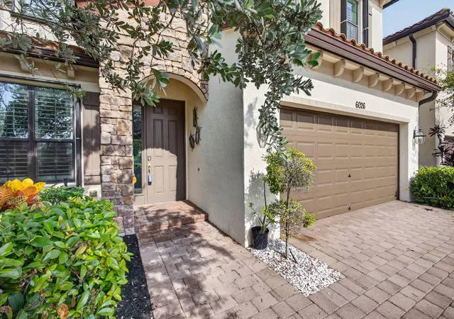 Photo 3 of Single family home for sale at 6026 Night Heron Ct, Greenacres, FL 33415 | MLS# B26060145 | Listing updated on 2026-09-13