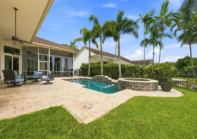 Photo 3 of Single family home for sale at 845 Bayside Ln, Weston, FL 33326 | MLS# B26060148 | Listing updated on 2026-10-05