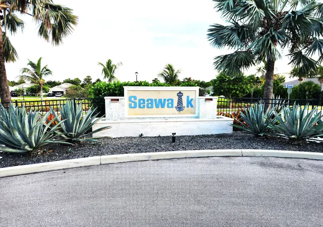 Photo 3 of Single family home for sale at 2841 NE Breezeway Cir, Jensen Beach, FL 34957 | MLS# B26060403 | Listing updated on 2026-09-14