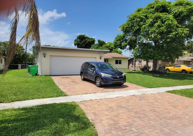 Photo 2 of Single family home for sale at 10641 Nw 28th Place, Sunrise, FL 33322 | MLS# B26060514 | Listing updated on 2026-09-15