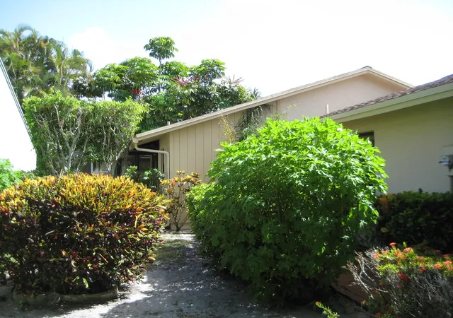 Photo 2 of Sale Pending at 2500 Nw 10th Street, Delray Beach, FL 33445 | MLS# B26060827 | Listing updated on 2026-09-15