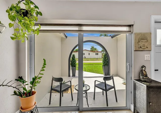 Photo 3 of Single family home for sale at 2070 NW 78th Avenue, Plantation, FL 33322 | MLS# B26060918 | Listing updated on 2026-09-23